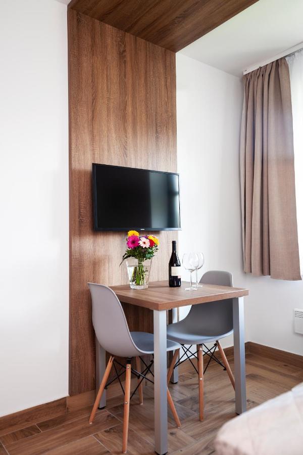 Hvt Comfort Apartments Mezokovesd ภายนอก รูปภาพ