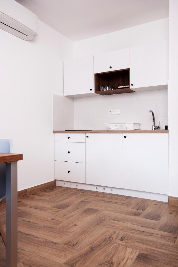 Hvt Comfort Apartments Mezokovesd ภายนอก รูปภาพ