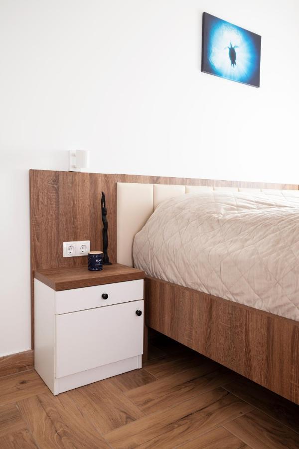 Hvt Comfort Apartments Mezokovesd ภายนอก รูปภาพ