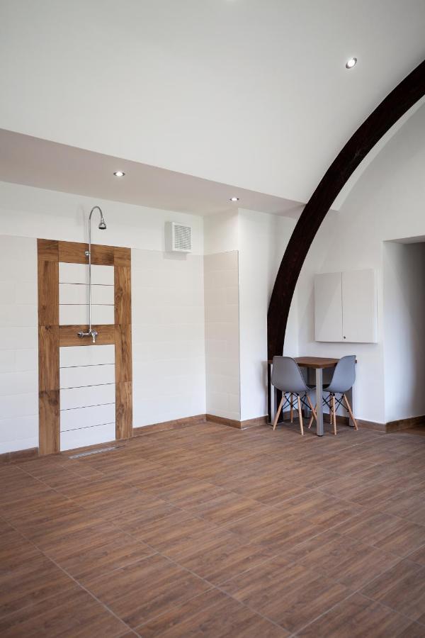 Hvt Comfort Apartments Mezokovesd ภายนอก รูปภาพ