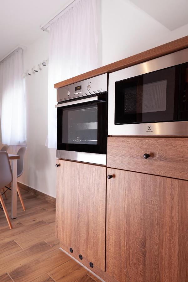 Hvt Comfort Apartments Mezokovesd ภายนอก รูปภาพ